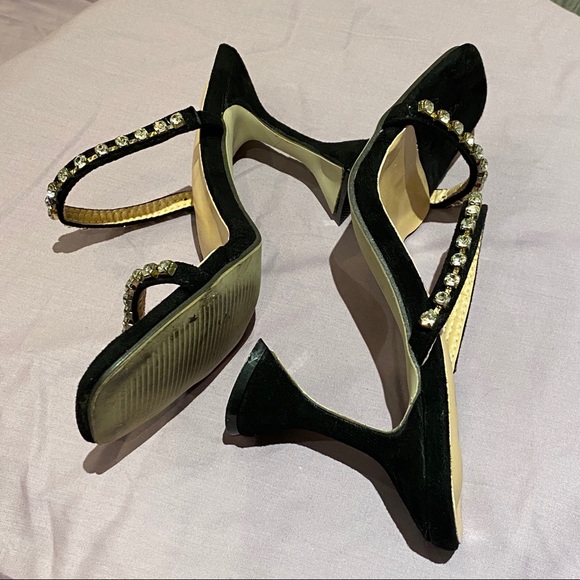 Fashion Shoe - Picture 2 of 4